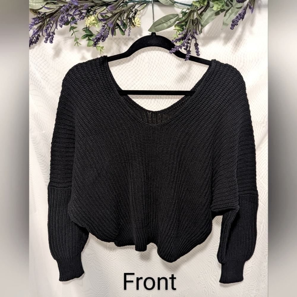 Oversized Cropped V-Neck Knitted Sweater